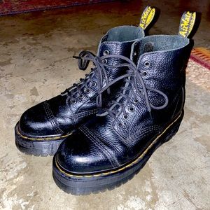Dr. Marten Sinclair Boots